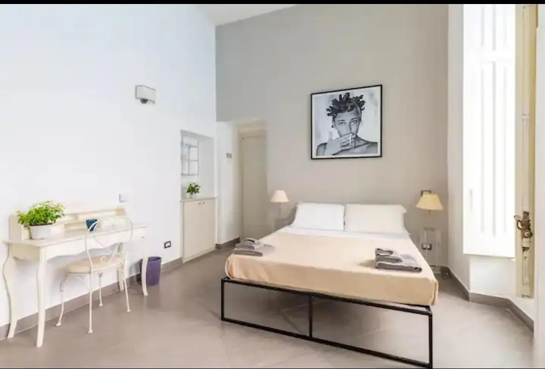 Napoli Relax Rooms-Vicino Lungomare- Neapol