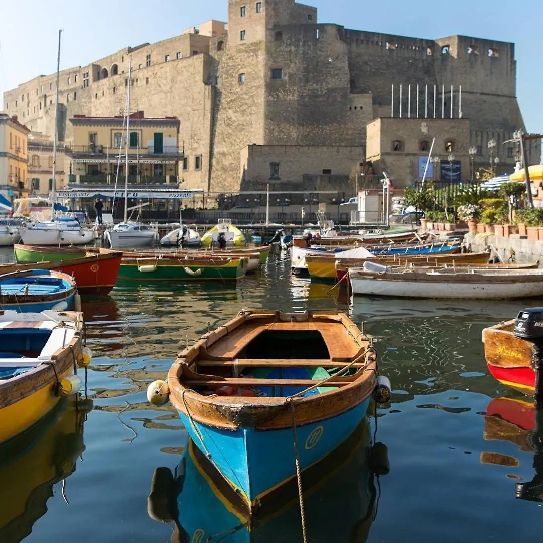 Napoli Relax Rooms-Vicino Lungomare-
