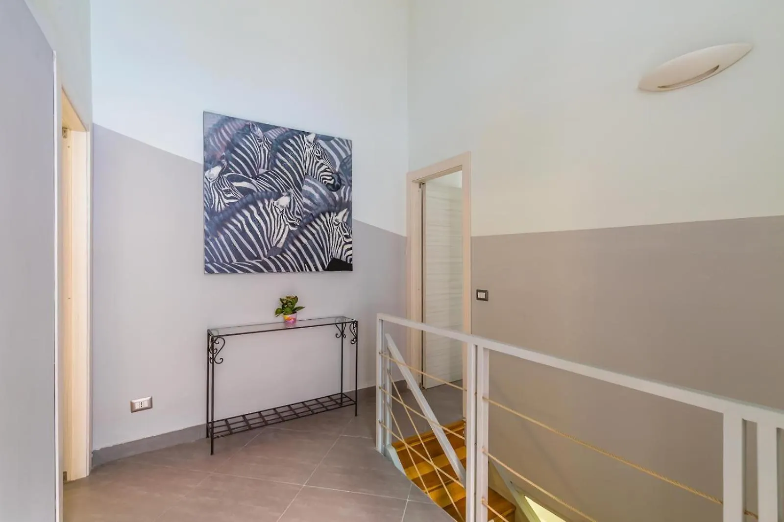 Apartment Napoli Relax Rooms-Vicino Lungomare- Italy